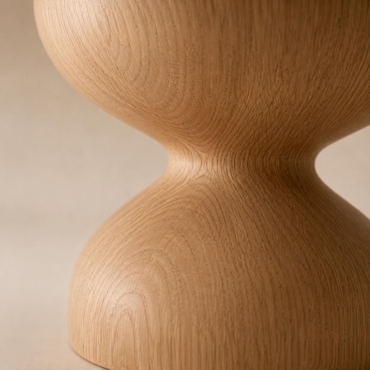 Torno Round — Solid Oak Hourglass Pedestal Dining Table